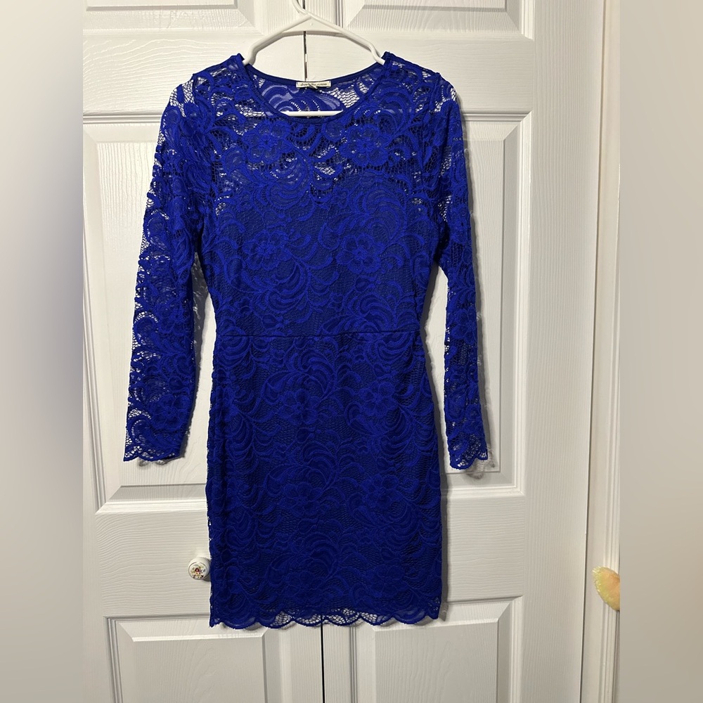 Elegant Blue Lace Dress